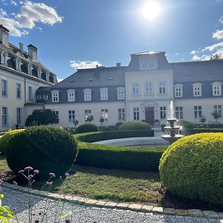 Hotel Thereset Schloss Groß Plasten Exterior foto